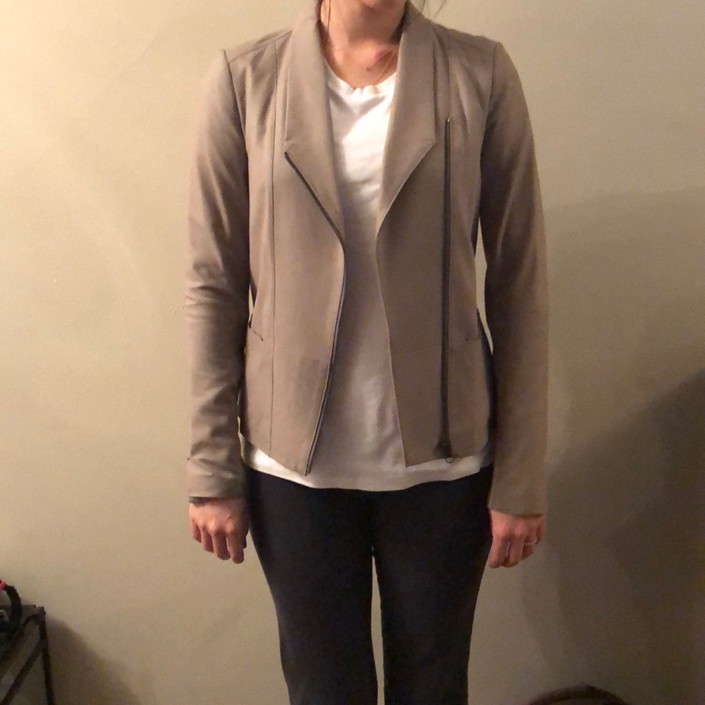 Vince Scuba Leather Jacket in Taupe. XS